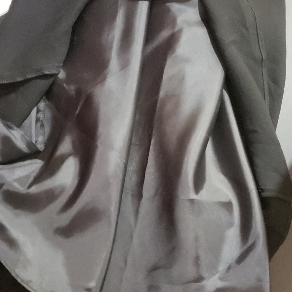 SALE⚡️ADRIANNA PAPELL SILK RUFFLE  SZ 10/12 READ - Picture 11 of 13